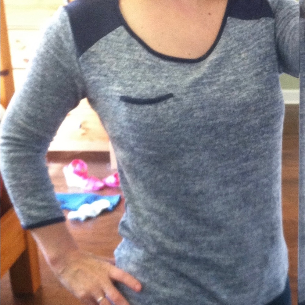 Market and Spruce Kaelyn Raglan Heathered Knit Top